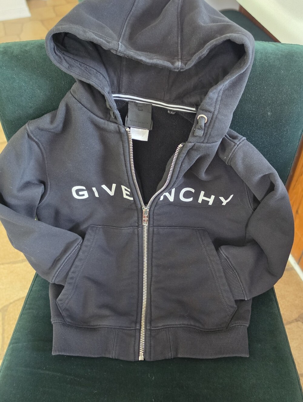 Authentic Givenchy Boys/kids black cotton hoody sweatshirt size 4
